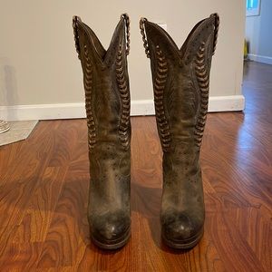 Ariat, Wedge Cowboy Boots. Size 9.5.